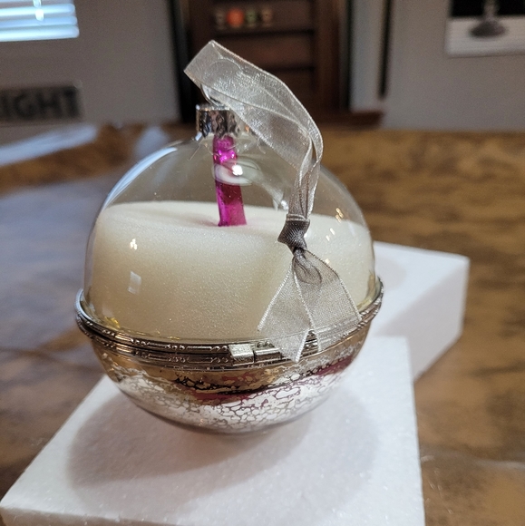 Breast Cancer Crusade Ornament - Picture 2 of 7